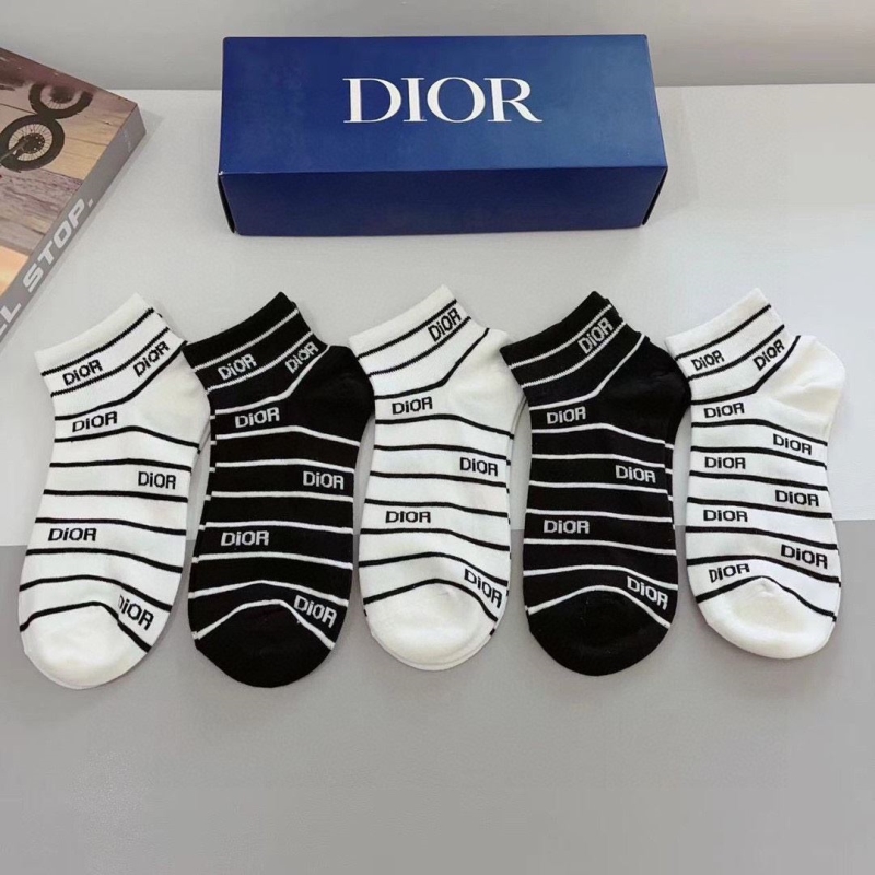 DIOR